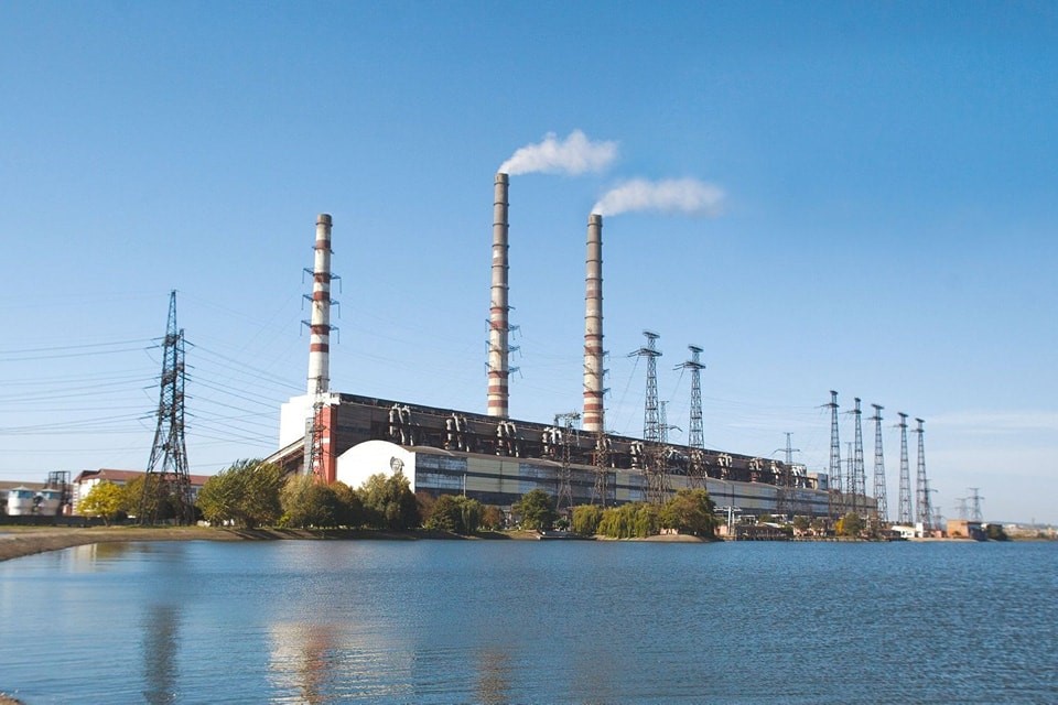 Slovakia sends emergency electricity to Ukraine over unit shutdown at DTEK plant