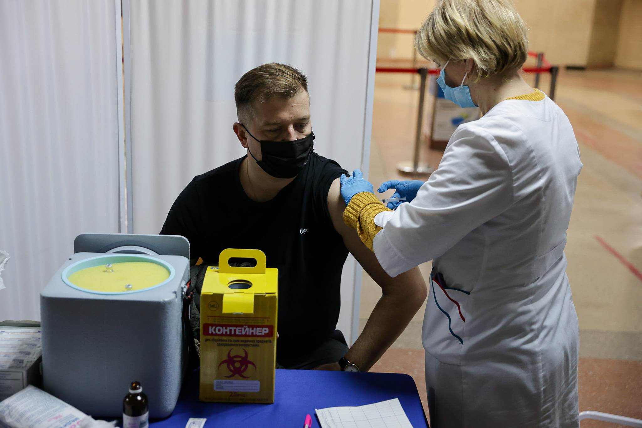 Health minister falsely claims Ukraine reached WHO's target of vaccinating 40% of population