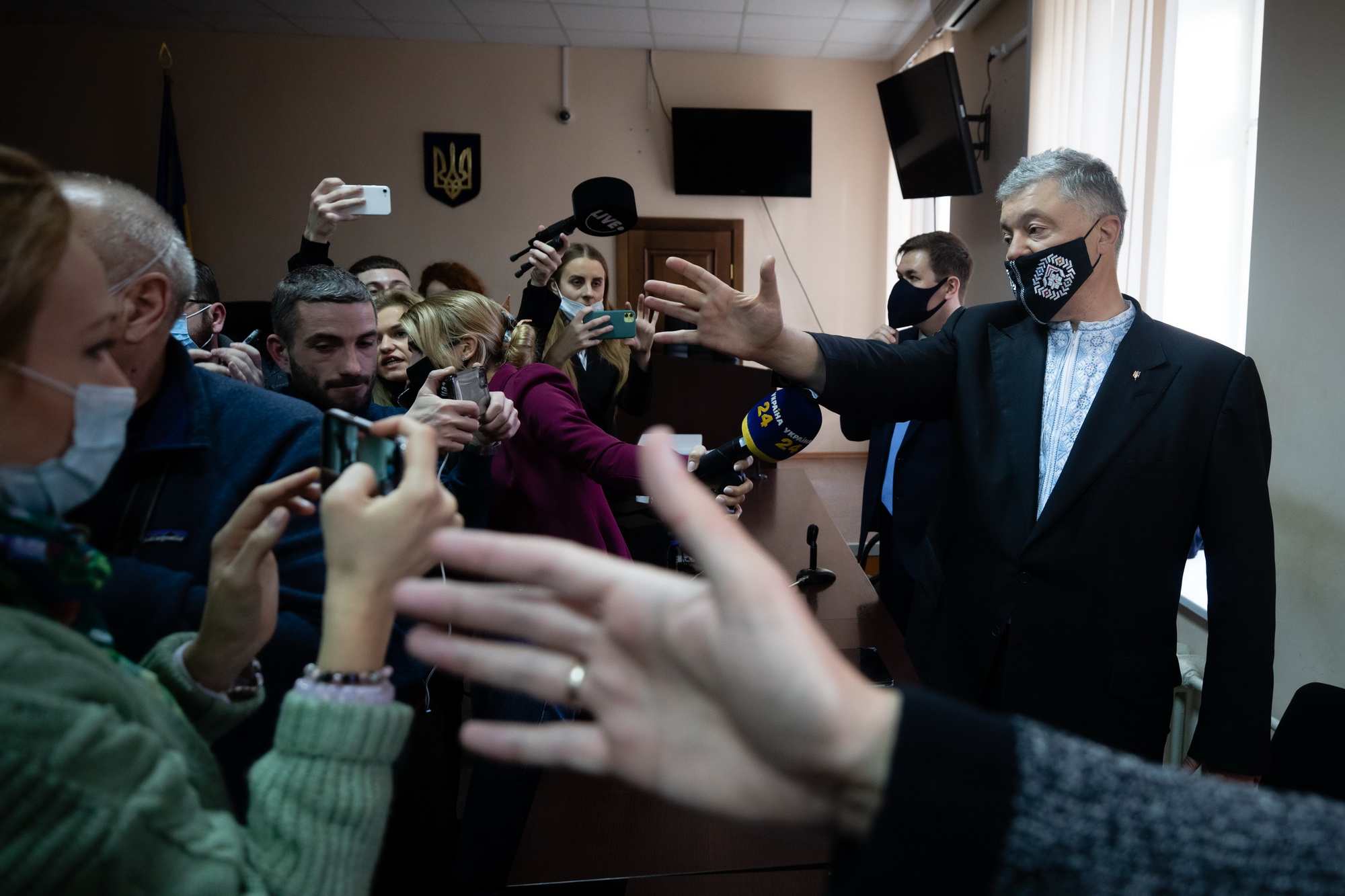 Explainer: Is Poroshenko treason case justice or political persecution?