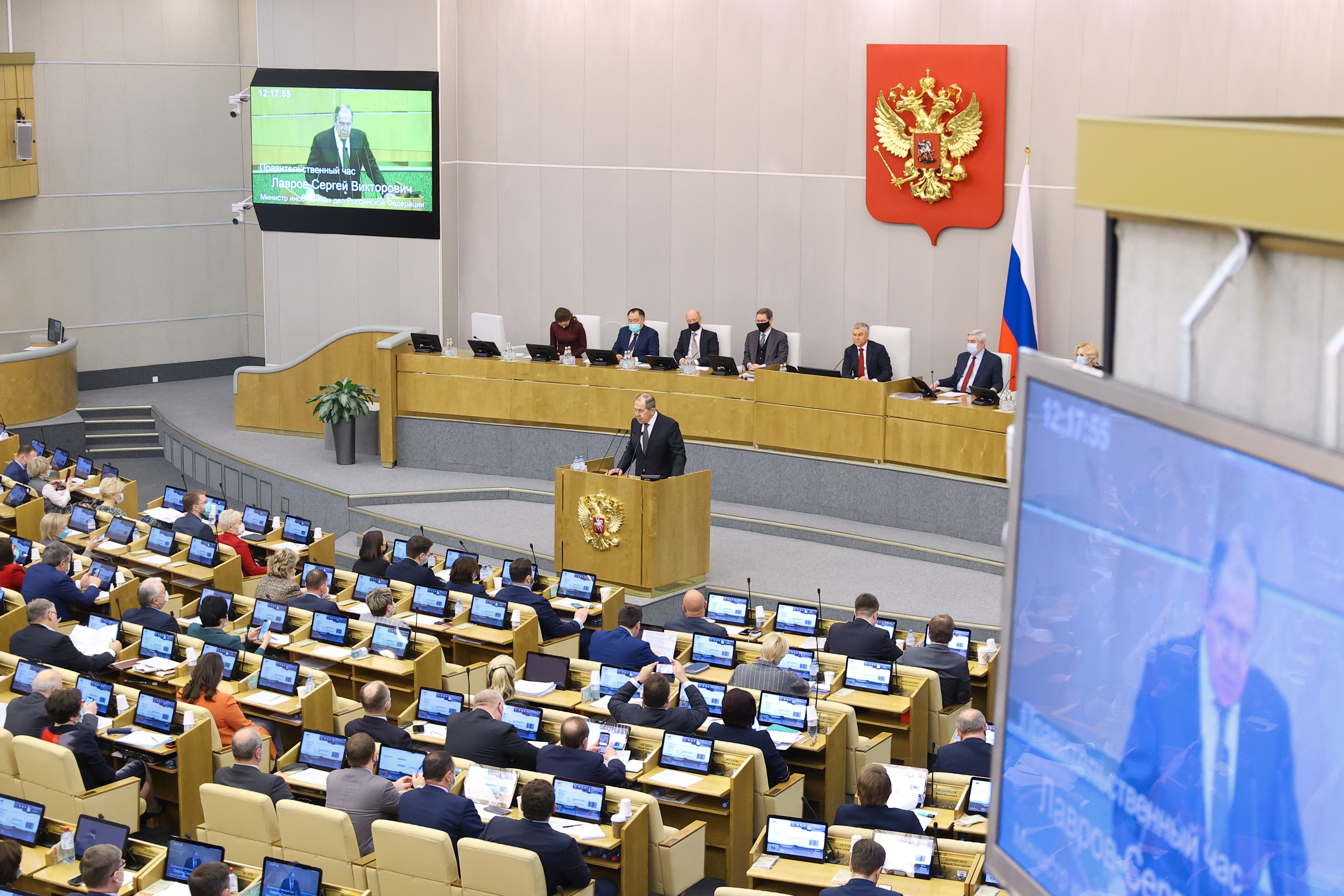 Russian parliament votes to recognize Donbas militant ‘republics’