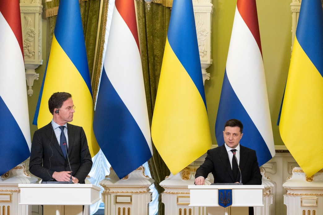 Dutch PM urges justice for MH17 victims, pushes to continue dialogue with Russia