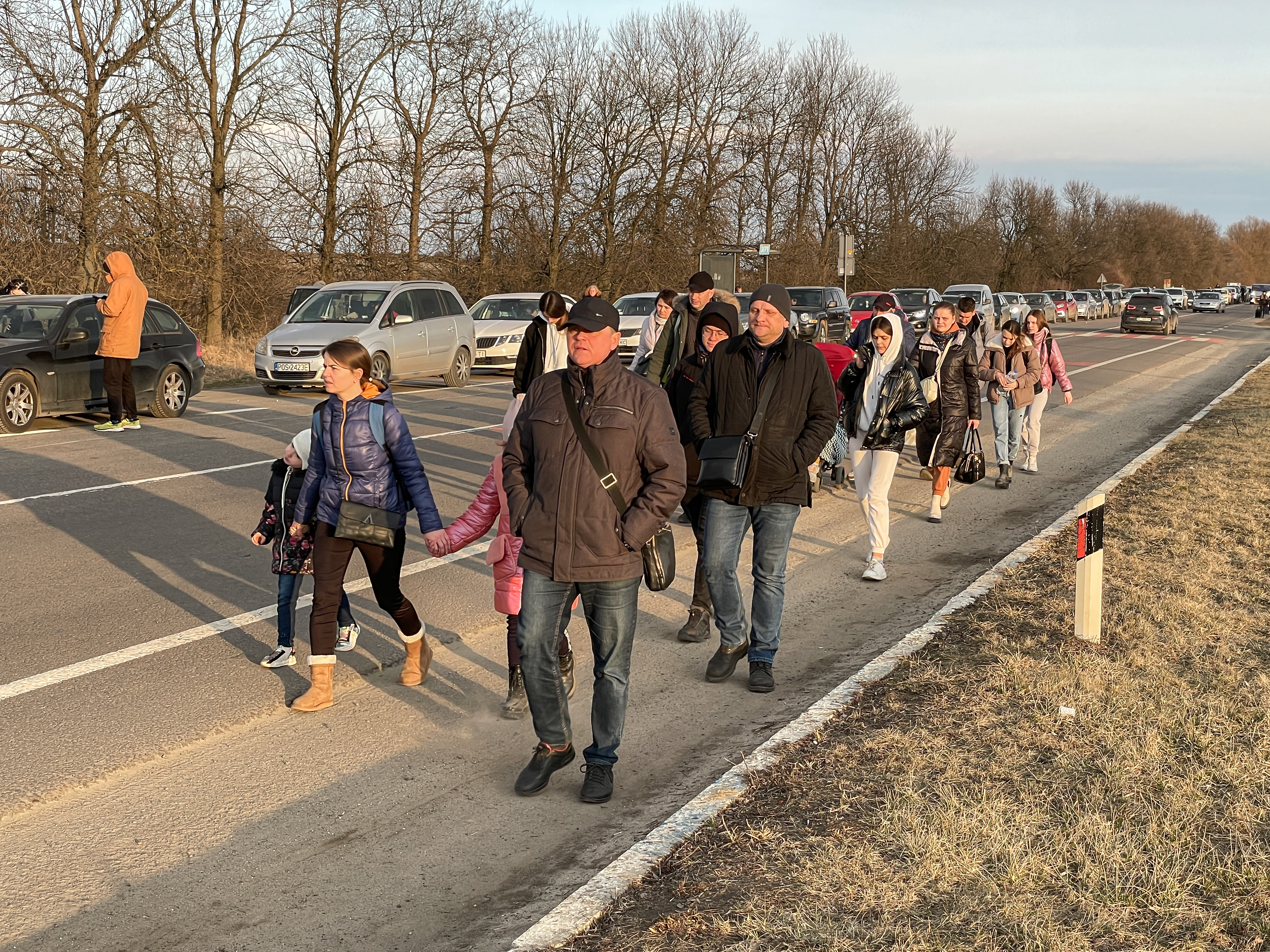 Ukraine opens 2 more refugee crossings into Poland