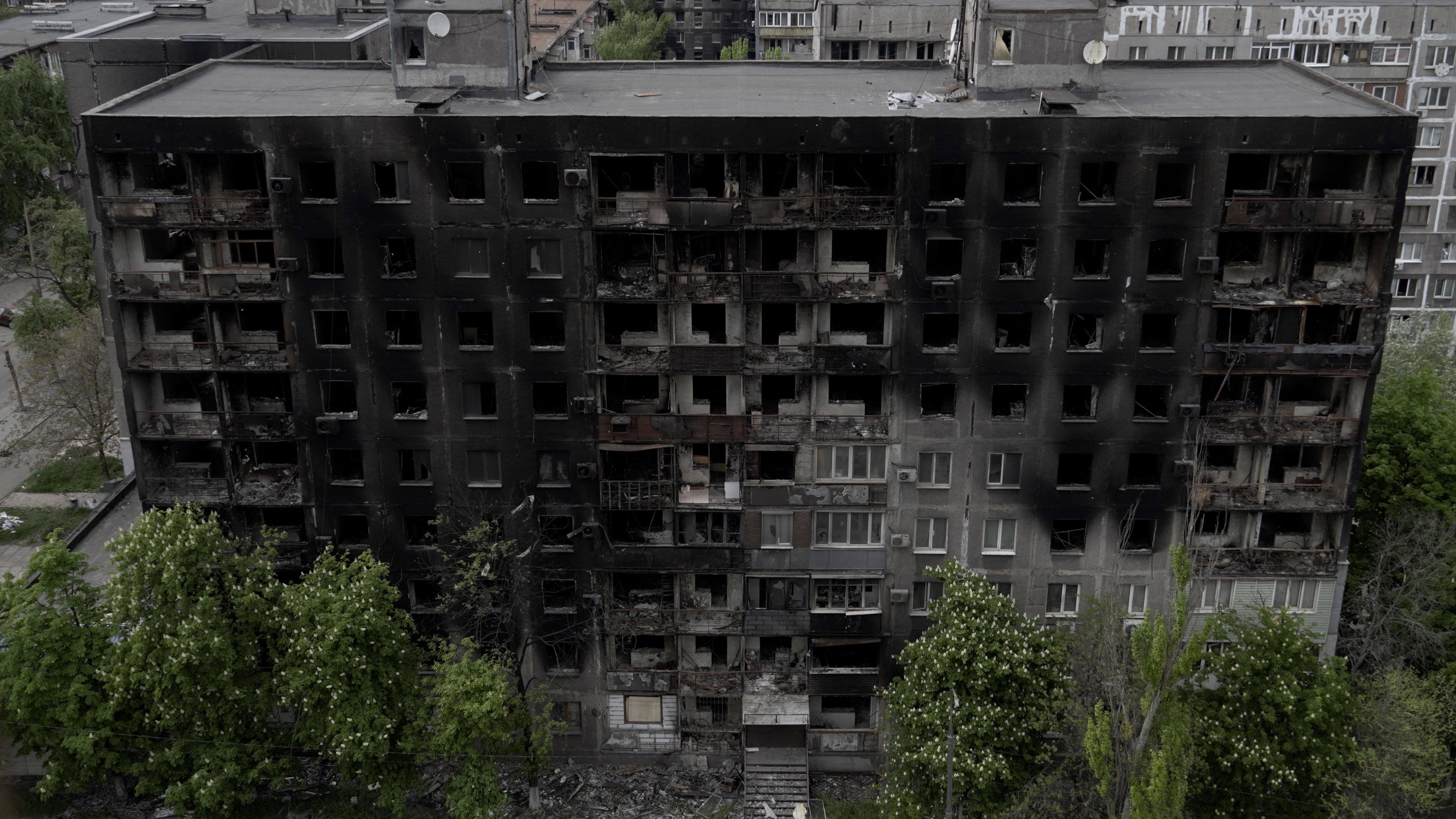 Mariupol evacuees: ‘People just dying, city in chaos’