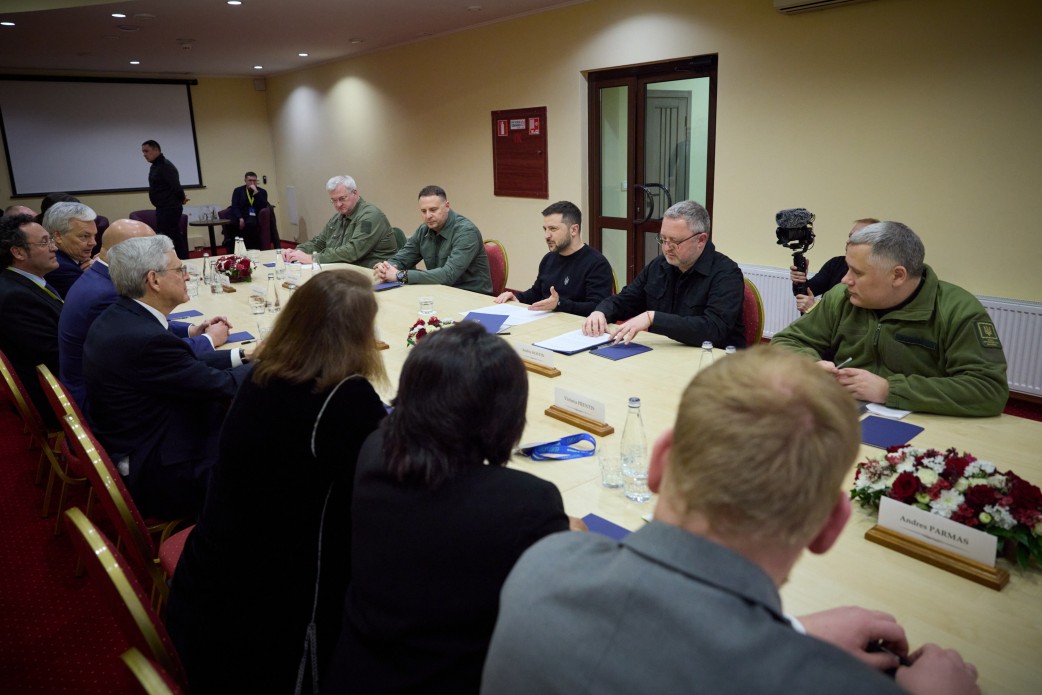 Zelensky meets with US Attorney General, prosecutors from allied countries to discuss Russian war crimes