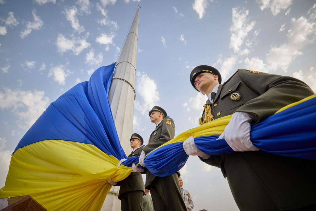 As Russia attempts to destroy Ukrainian identity, Ukraine cherishes its blue and yellow banner (PHOTOS)