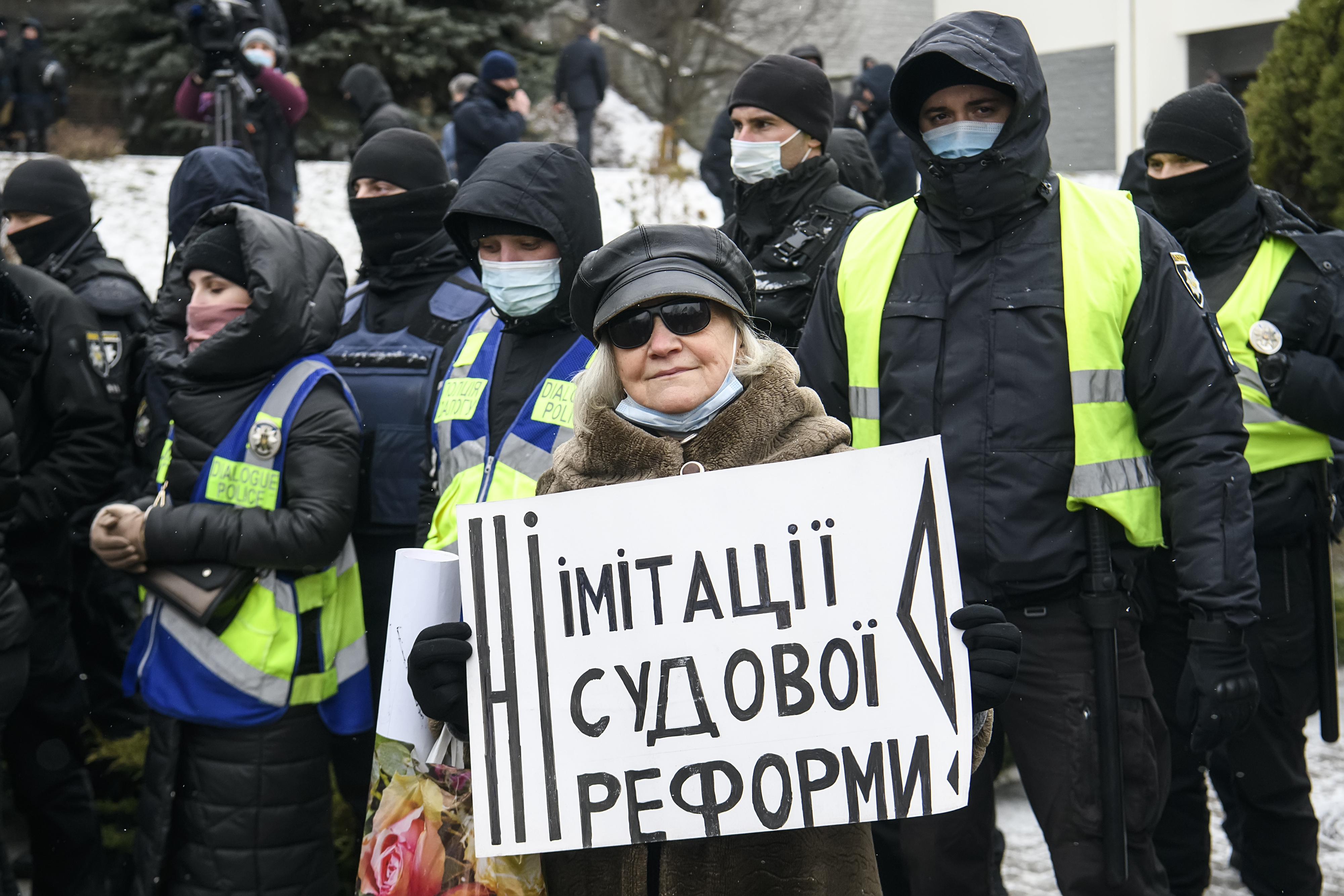 Watchdogs say Ukraine’s judicial reform on brink of catastrophe