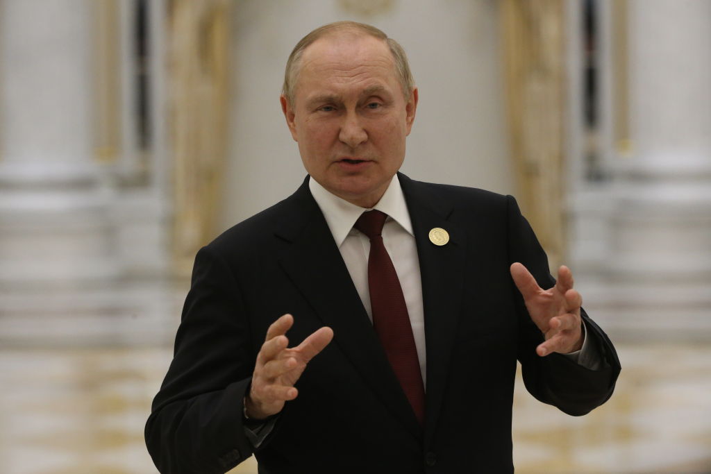 Putin lacks troops in Ukraine but fears mobilization in Russia