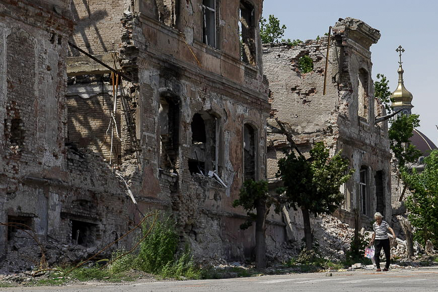 Over 100,000 Mariupol residents trapped in dire conditions under Russian occupation