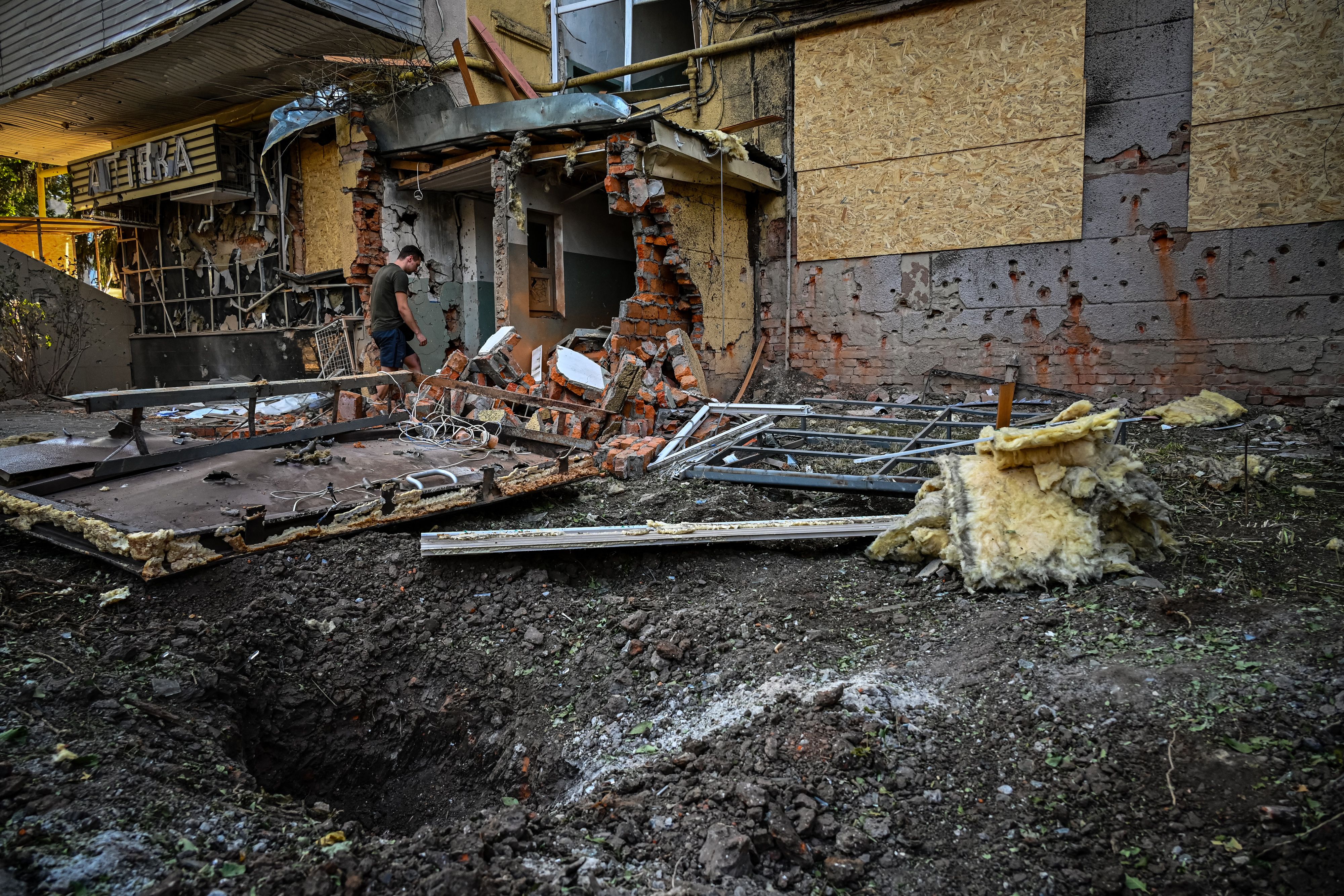 Ukraine war latest: Southern counteroffensive underway as Russia ramps up shelling in east