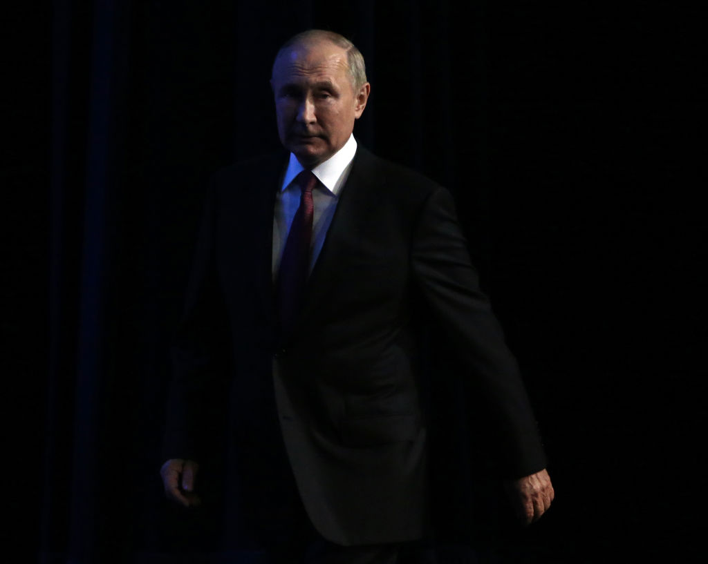 Russian hawks criticize regime's war effort as Putin raises stakes