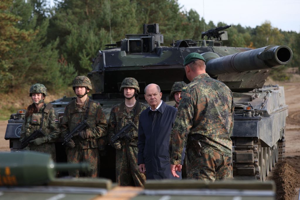 9 European nations commit to upping defense aid to Ukraine as tension high over German Leopard decision