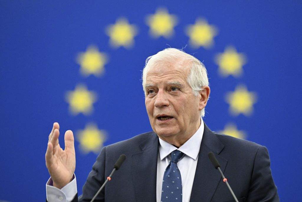 Borrell calls on EU countries to send tanks to Ukraine as soon as possible