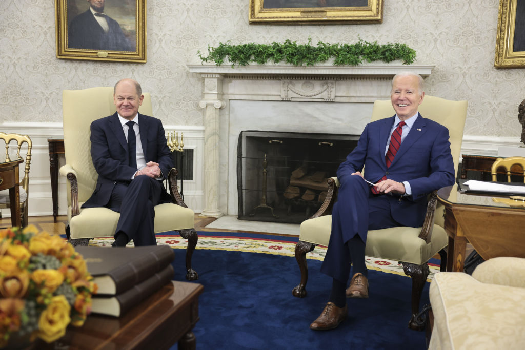 Scholz meets with Biden in Washington to discuss Ukraine