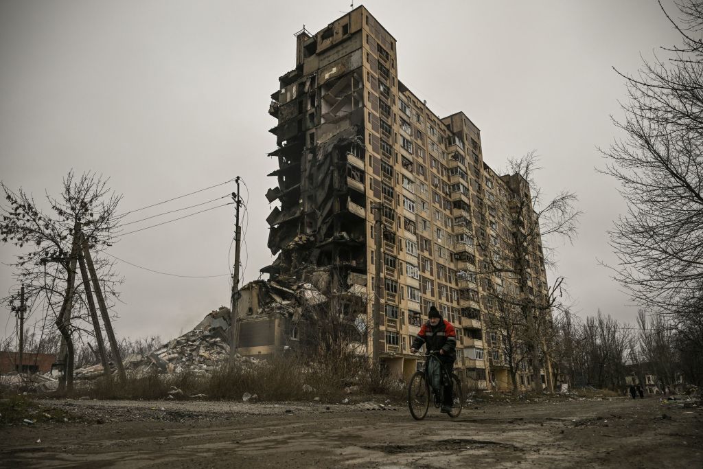 Ukraine war latest: Bakhmut, Avdiivka, Mariinka under heavy fire