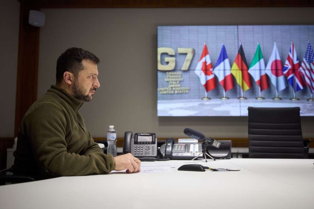Zelensky asks for international observers on Belarus border, offers 'peace formula'