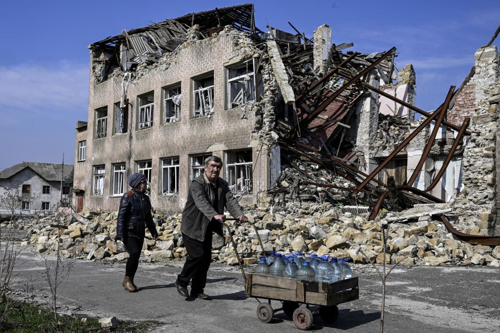 Commander: Ukraine considering every option in Bakhmut, will 'act adequately'