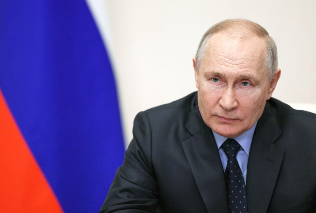 Putin ready for ceasefire but demands 'guarantees' depriving Ukraine of aid