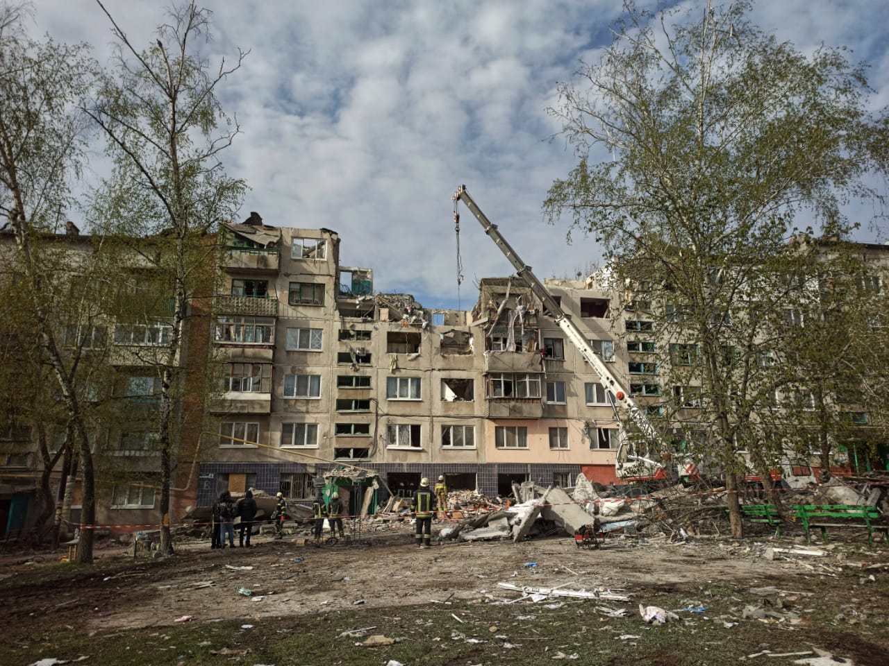 Update: Death toll in April 14 Sloviansk missile attack rises to 13
