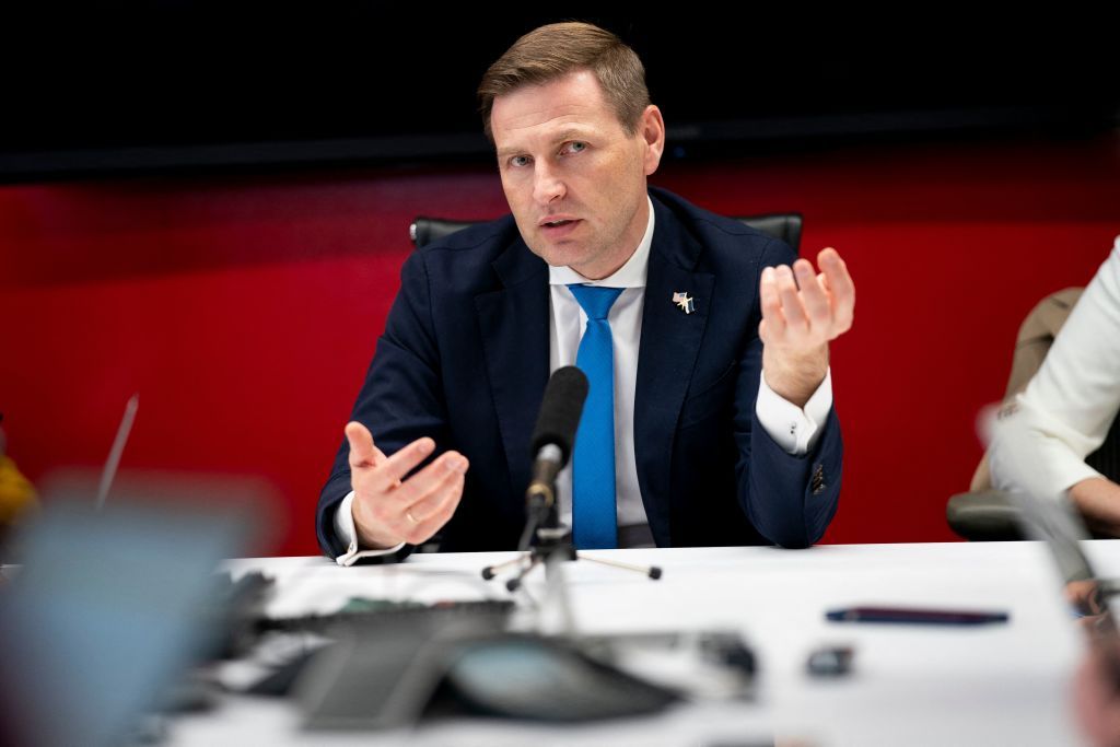 Estonian defense minister: No new development on idea to send troops to Ukraine