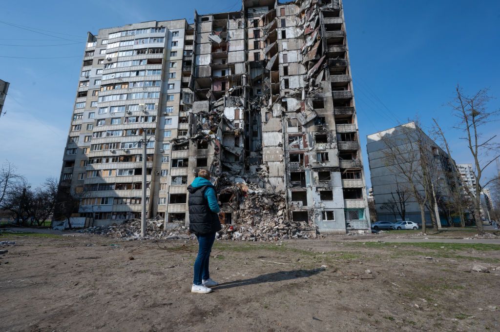 Despite Kremlin claims, 82% of Russian-speaking Ukrainians view Russia negatively, poll shows