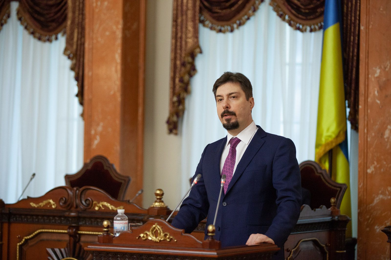 Ukraine’s judicial reform has mixed reviews as it nears key point