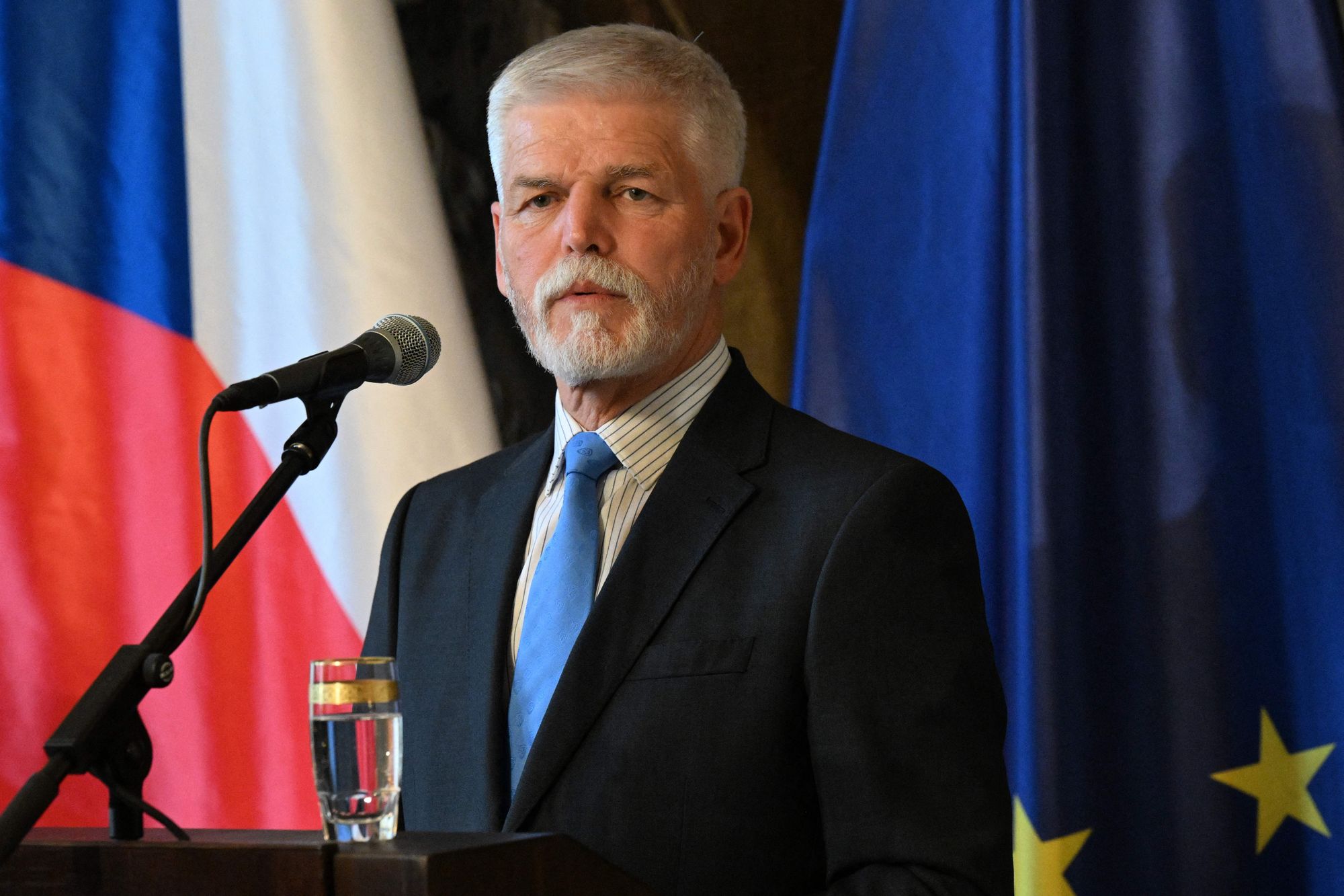 Český prezident prý vyzval k pokračování diskusí o vyslání západních vojáků na Ukrajinu