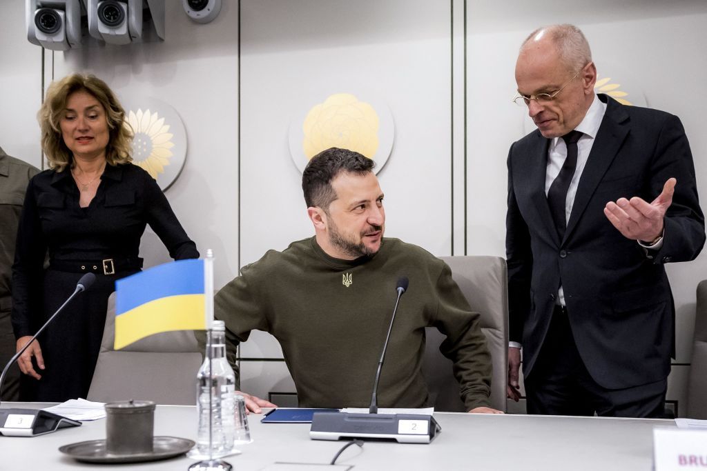 Zelensky visits the Netherlands, gives 'impressive' speech to government