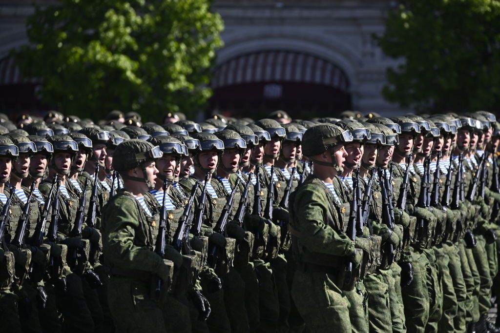 UK Defense Ministry: Russia mobilizing around 30,000 soldiers monthly