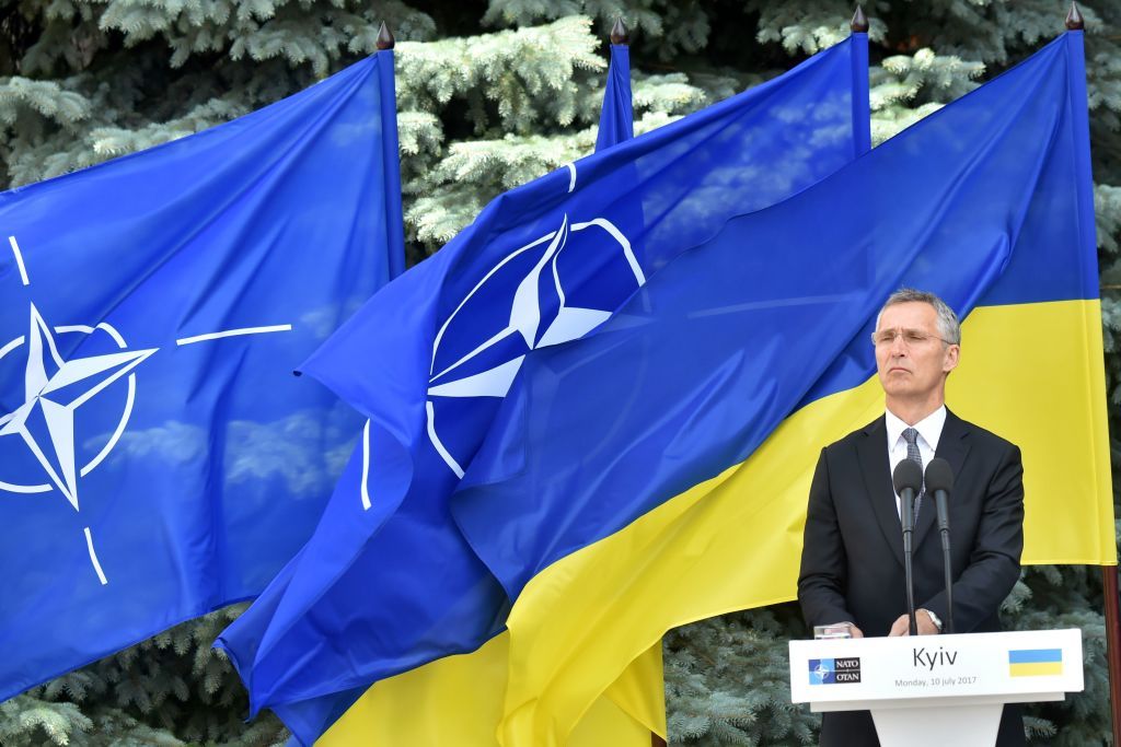 Stoltenberg urges NATO members to aid with Kakhovka disaster aftermath