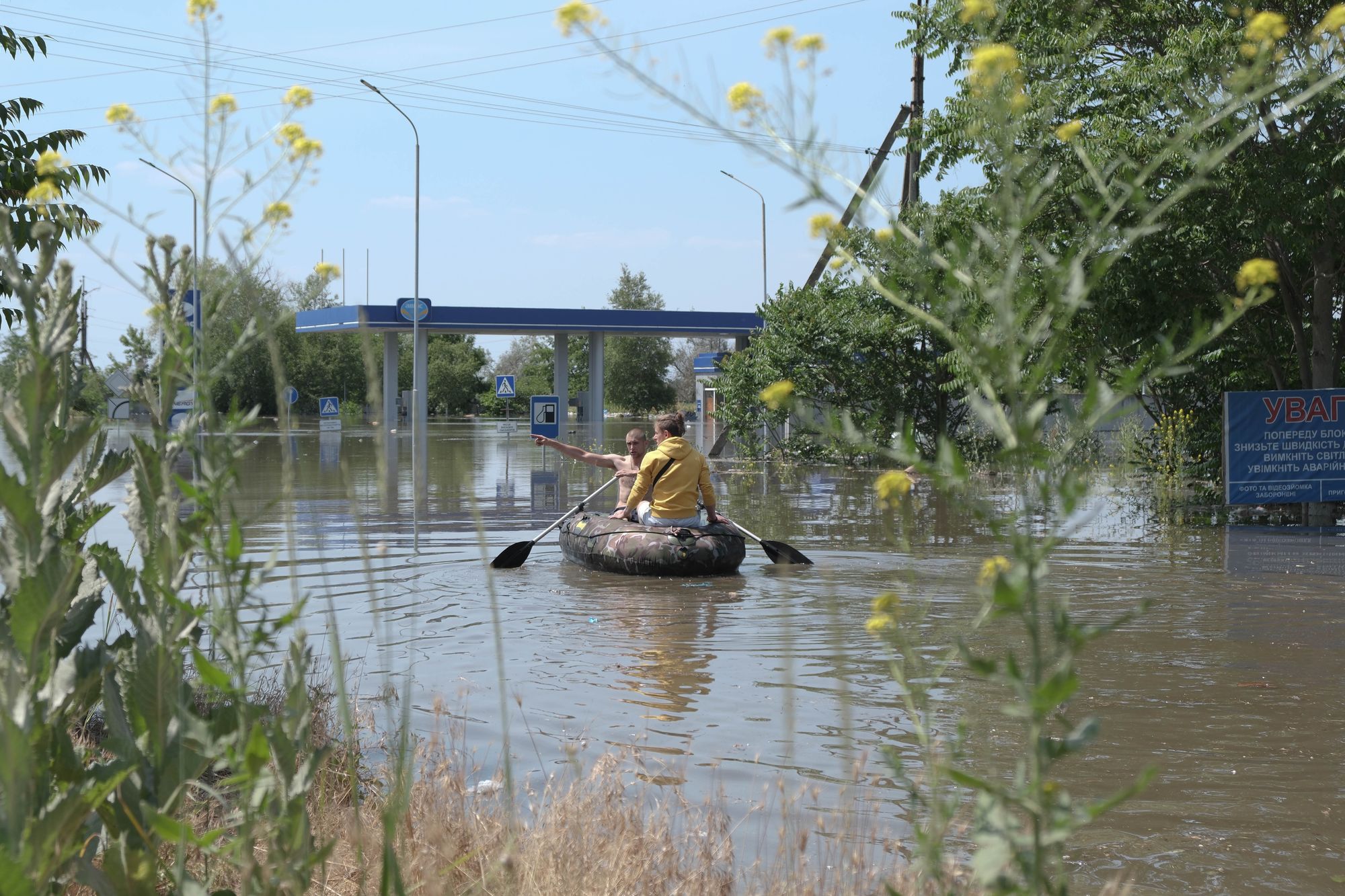 Governor: Russian attack on evacuation boat kills 3, injures 10 in Kherson Oblast