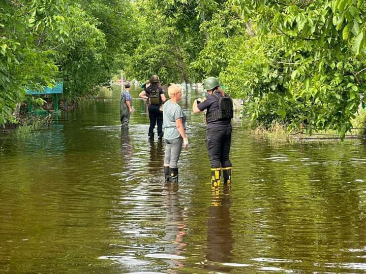 Official: Russia moves troops from Kherson Oblast to other directions after Kakhovka dam disaster