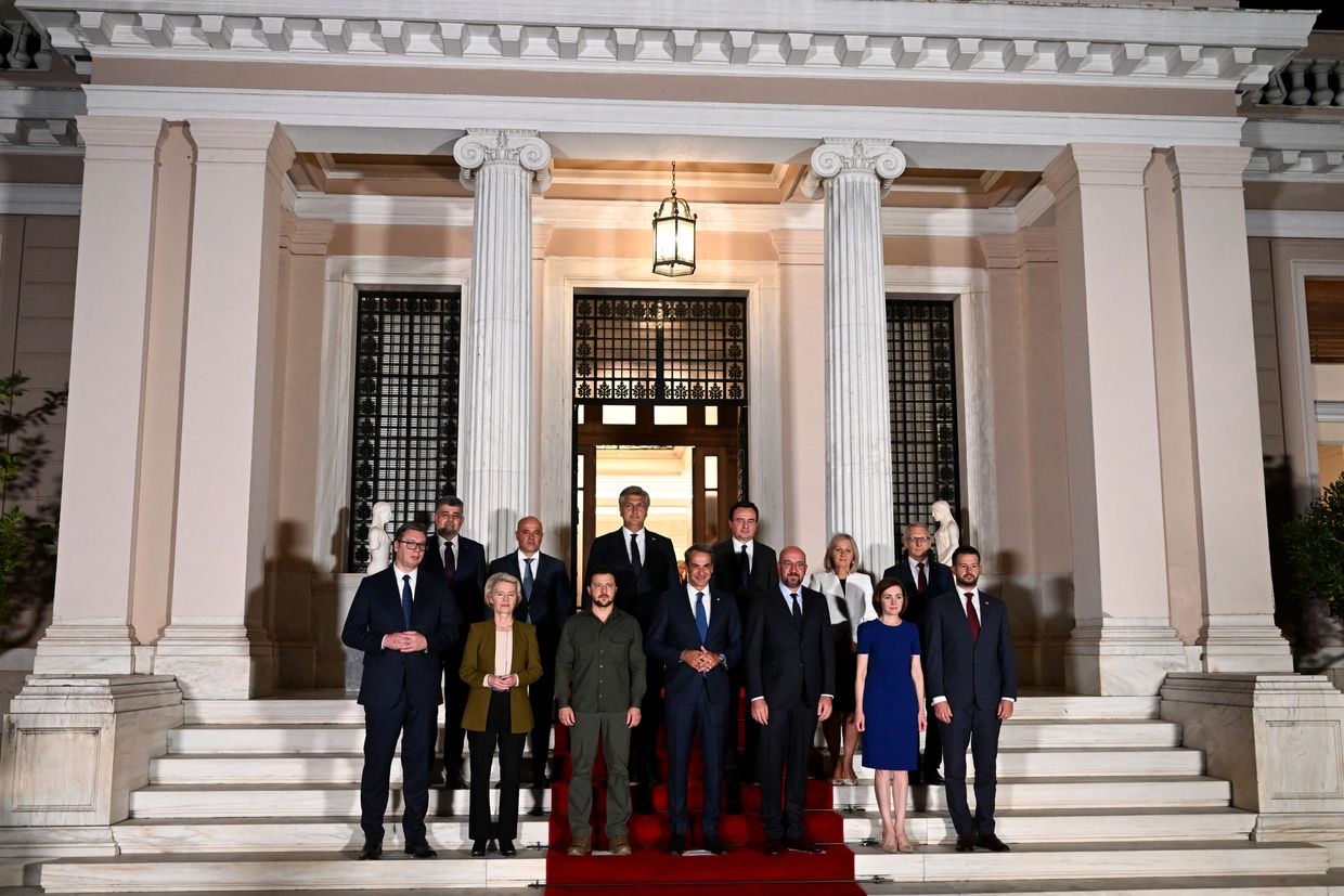 Zelensky arrives in Greece for Ukraine-Balkan summit