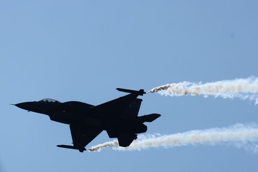 Pentagon: English language training for Ukrainian F-16 pilots begins in US