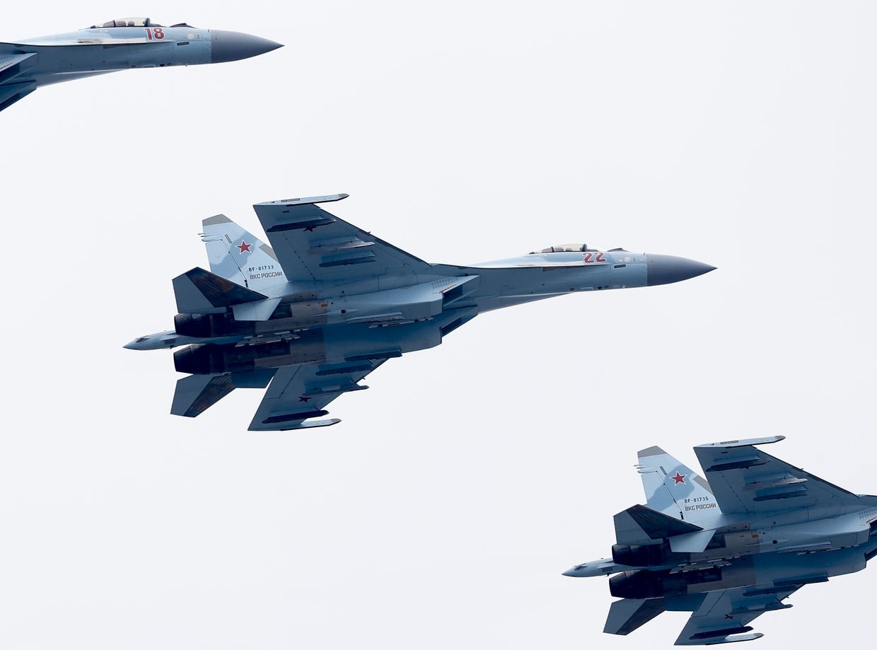 Media: Iran finalizes deal to buy Russian fighter jets, helicopters