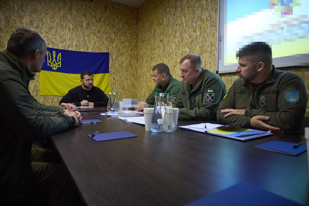 Are Zelensky and his top general really in discord?