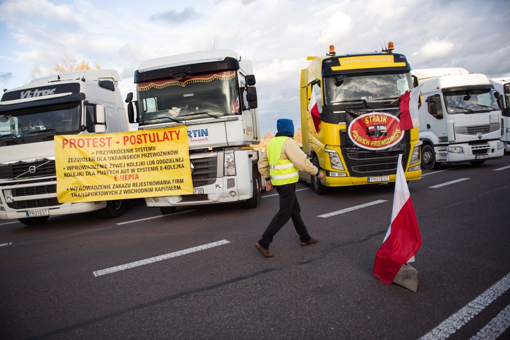 Kyiv sends humanitarian team to help truckers stuck at Polish-Ukrainian border