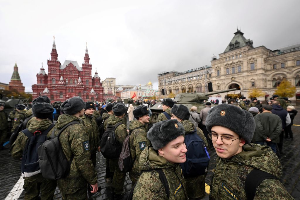 Poll: Russian confidence in military falls to prewar levels