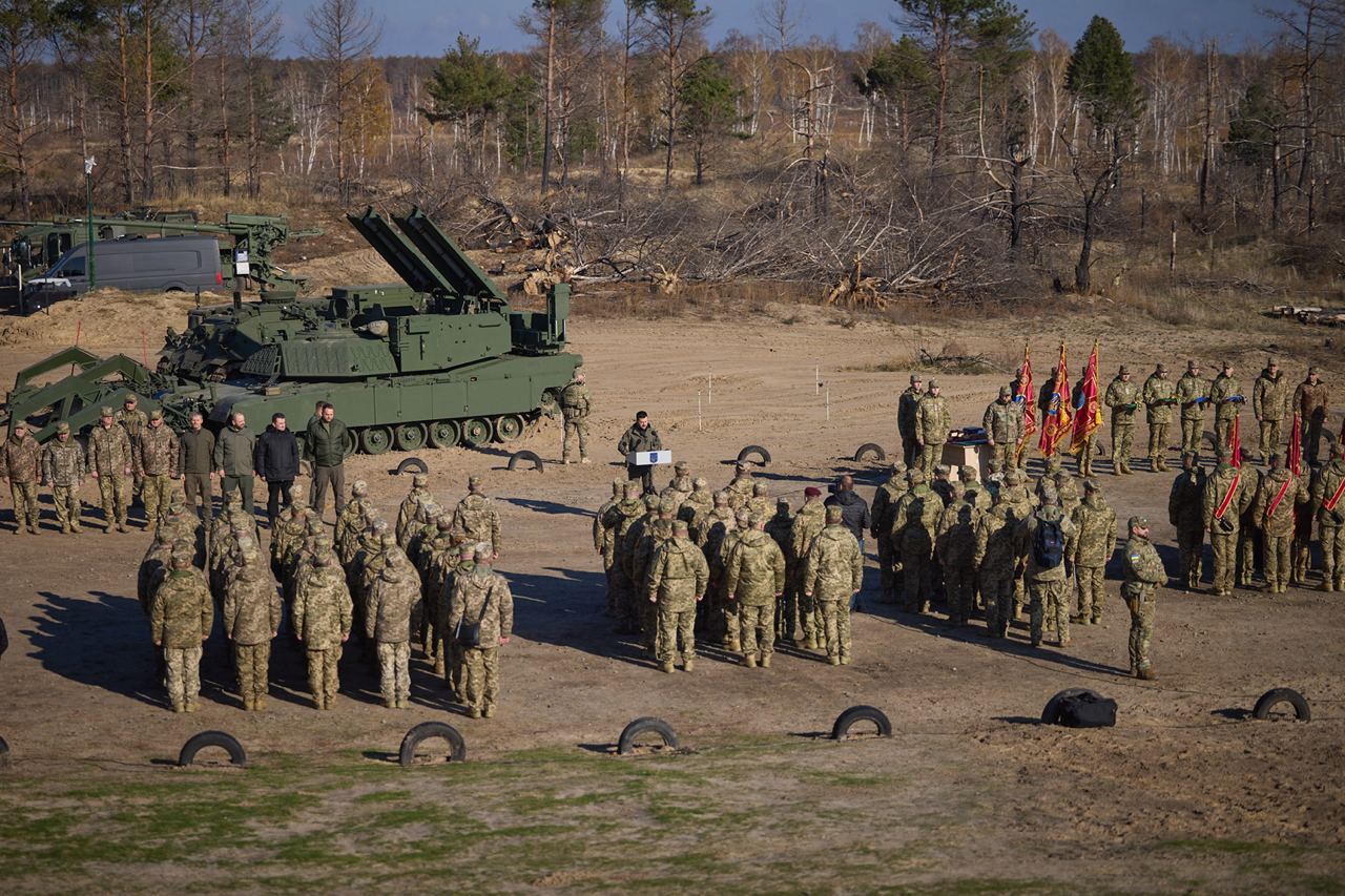 Ukraine receives US-made assault breacher