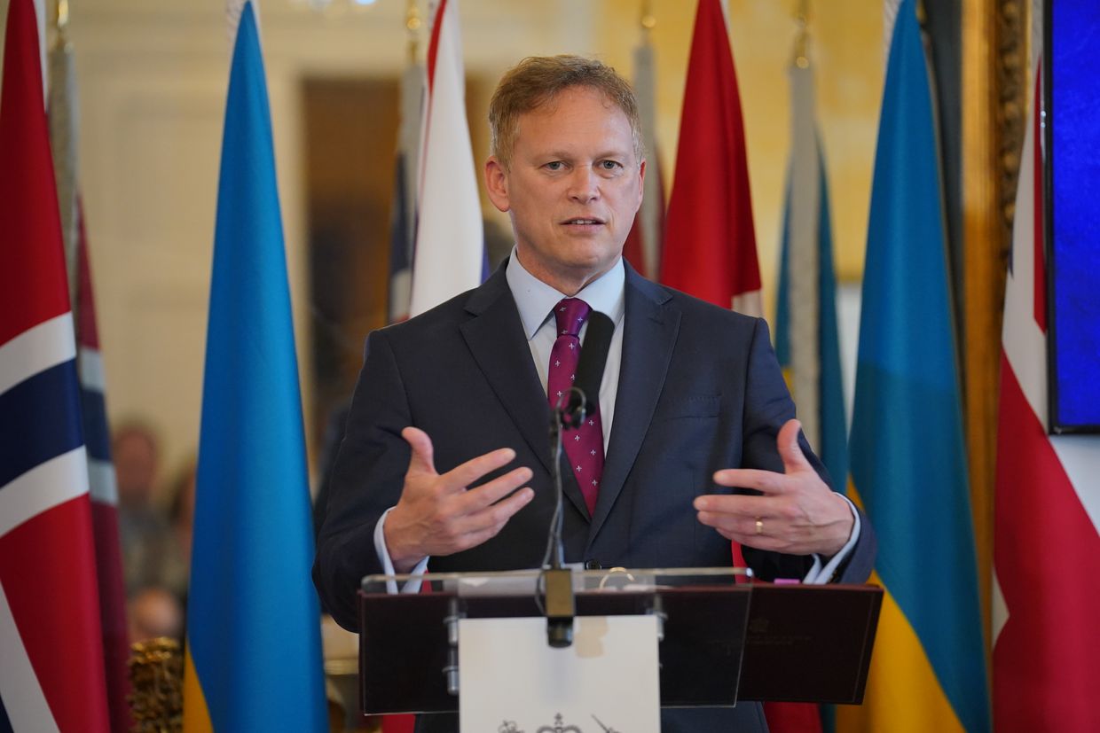 'We will never force Ukraine to accept peace treaty,' says UK defense secretary