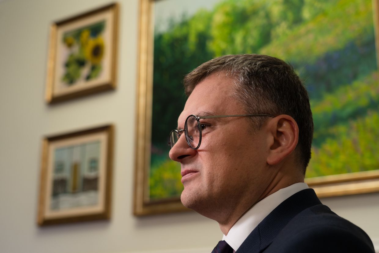 Kuleba talks to new British foreign secretary