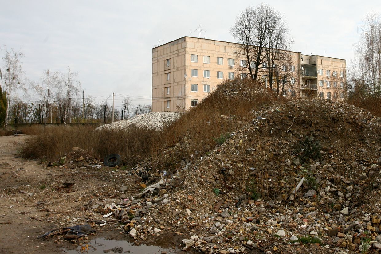 Reconstruction in Kyiv suburb sabotaged by local officials, discouraging foreign investors