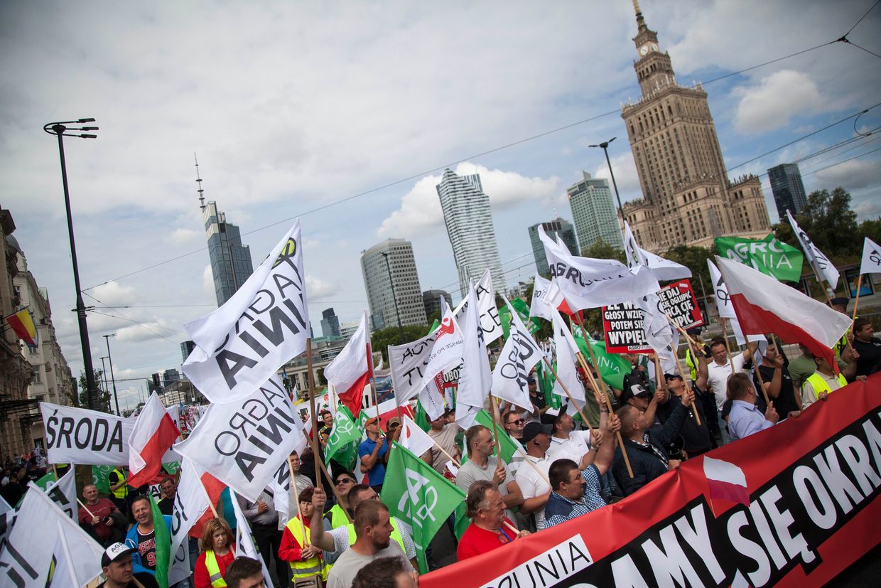 Polish farmers to hold large protest against imports from Ukraine
