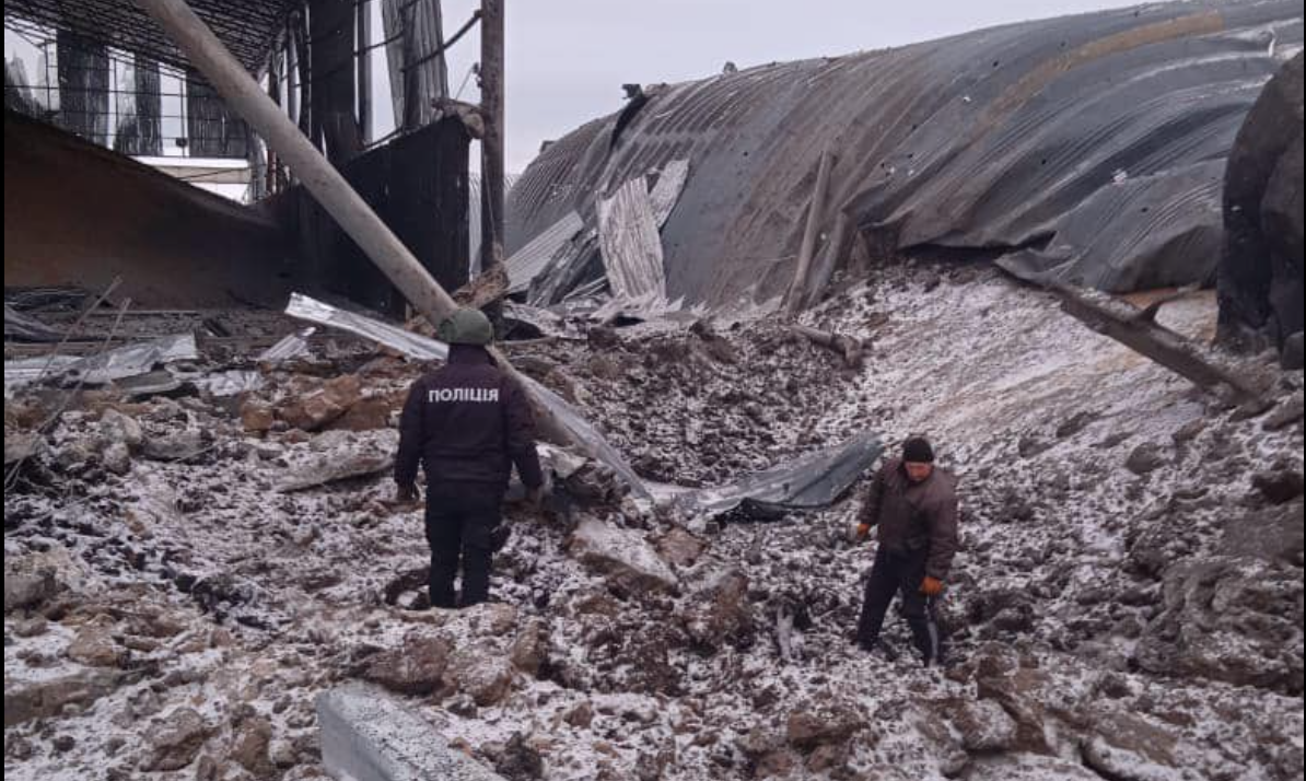 Police: Russia destroys granary in Kharkiv Oblast