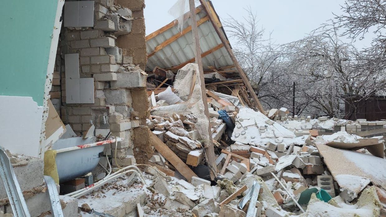 Russia unleashes morning airstrikes on Ukraine, killing 4, injuring over 30