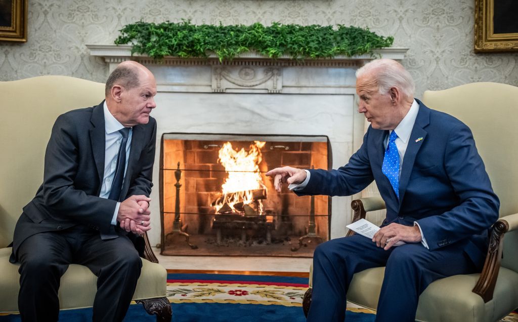 Biden, Scholz meet in Washington to discuss US aid for Ukraine