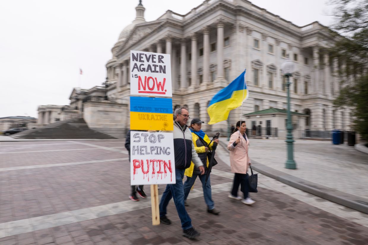 US House may start gathering signatures to bypass speaker on Ukraine aid