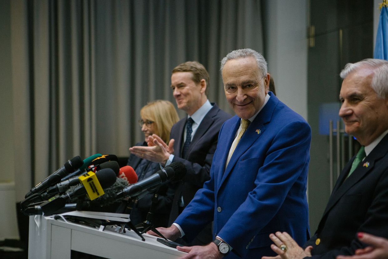 US Senator Schumer in Lviv: 'Without aid, Ukraine will lose war, with aid it will win'