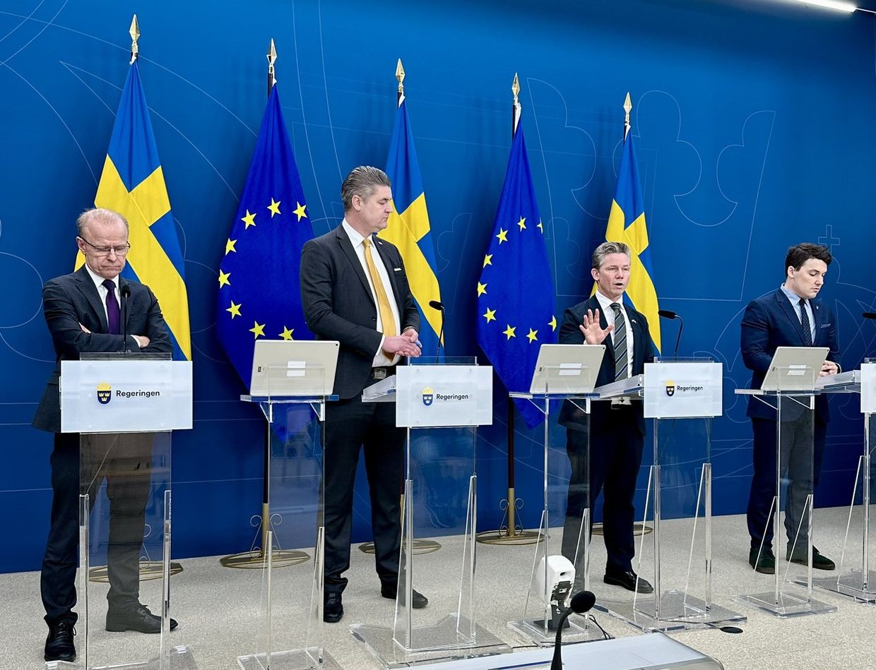 Sweden unveils its largest defense aid package for Ukraine worth $682 million