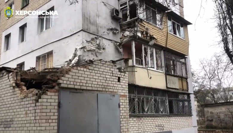 Update: 1 killed, 4 injured in Russian attack  on Kherson
