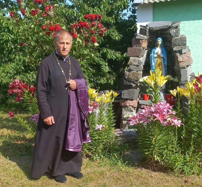 Russian forces kill Ukrainian priest in occupied part of Kherson Oblast